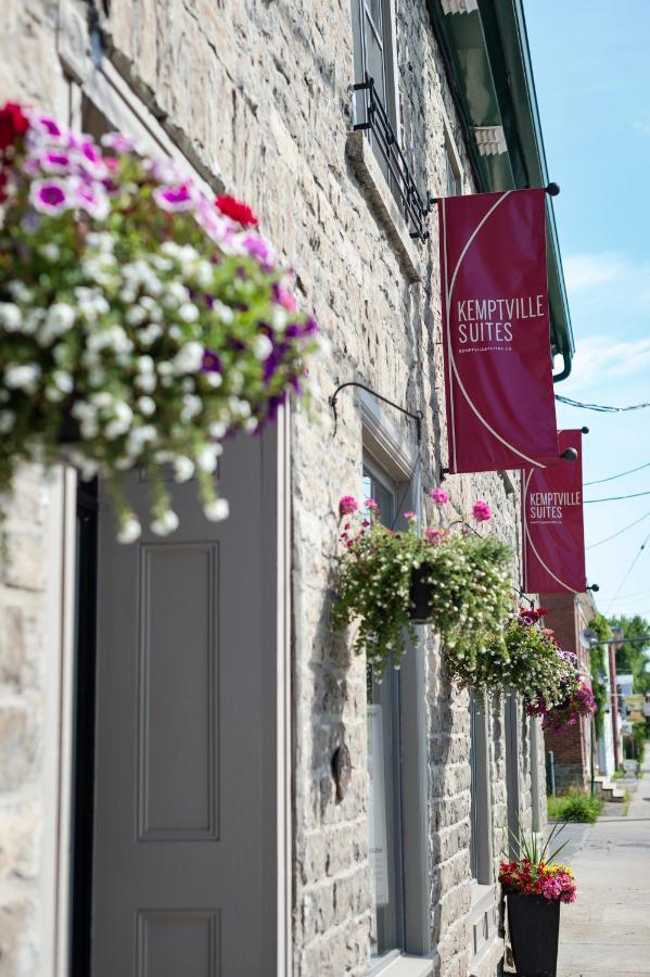 Kemptville Suites Exterior photo
